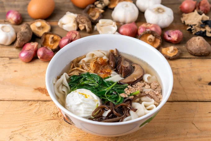 Grandma Ban Mian 老妈子板面